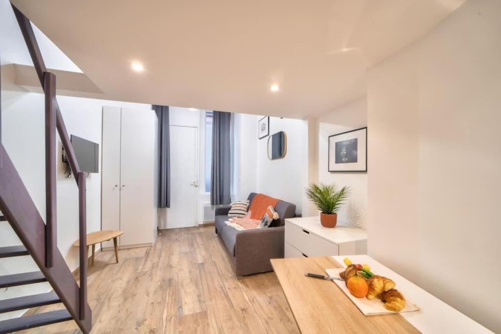Bel Appartement Au Coeur De Montmartre Paris Exterior foto